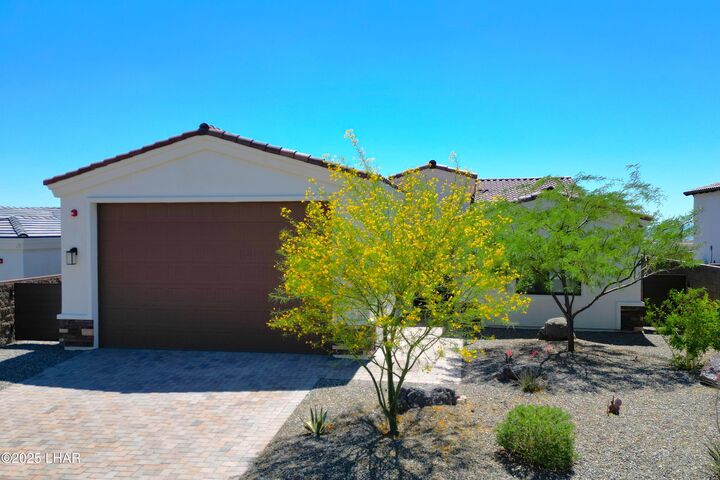 Property Photo:  8016 Corte De Las Arboles  AZ 86406 