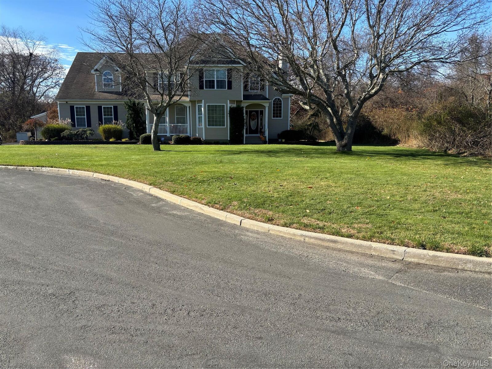 Property Photo:  37 N Durkee Lane  NY 11772 