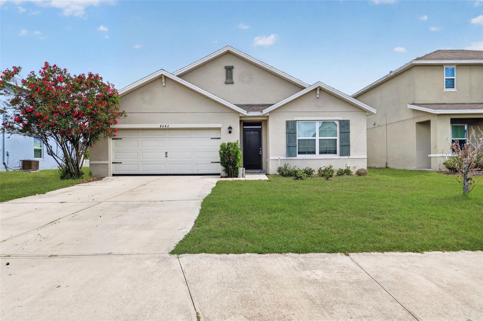 Property Photo:  4042 Wayfarer Way  FL 34221 