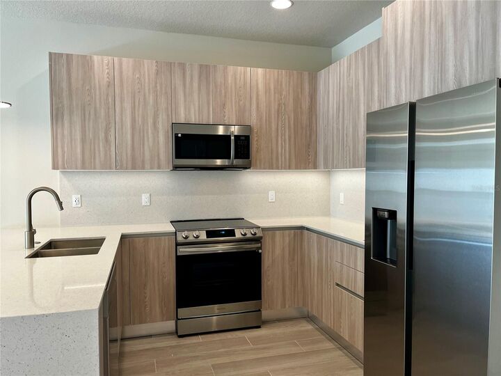 Property Photo:  1427 Serendipity Lane  FL 34714 