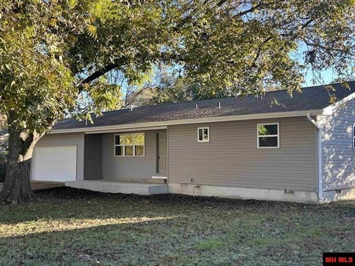 Property Photo: 83 Finch Drive AR 72653