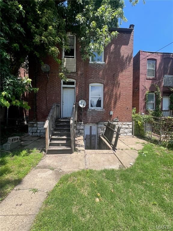 Property Photo: 4142 W Kossuth Avenue MO 63115
