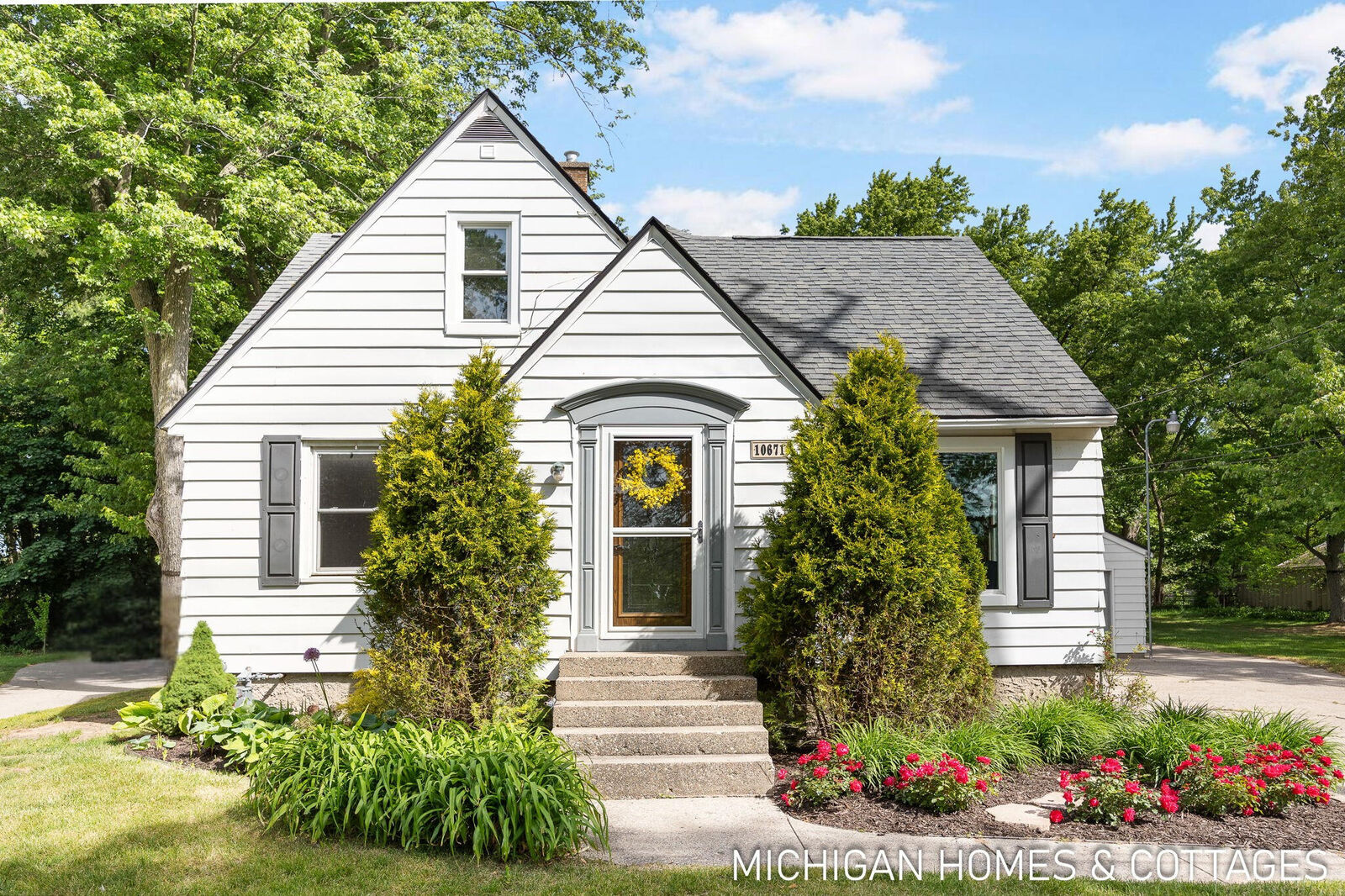 Property Photo: 10671 Chicago Drive MI 49464