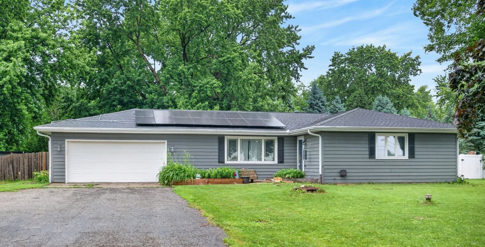 Property Photo:  46W440 Granart Road  IL 60511 