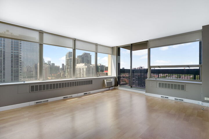 Property Photo:  1355 N Sandburg Terrace 1601D  IL 60610 
