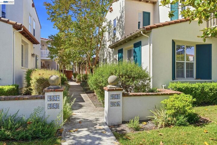 Property Photo:  9820 Belladonna Dr  CA 94582 