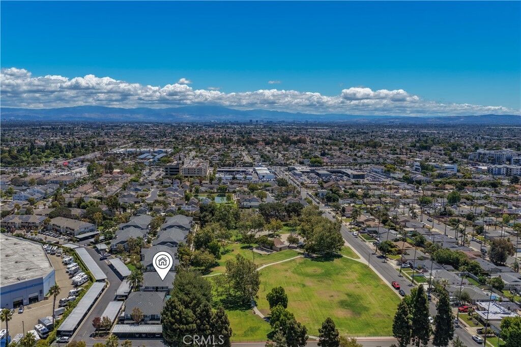 Property Photo: 18292 Parkview CA 92648
