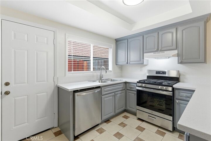 Property Photo: 7082 Heil Ave 1 CA 92647