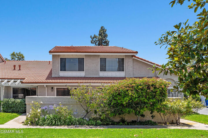 Property Photo:  586 Durango Court  CA 93010 