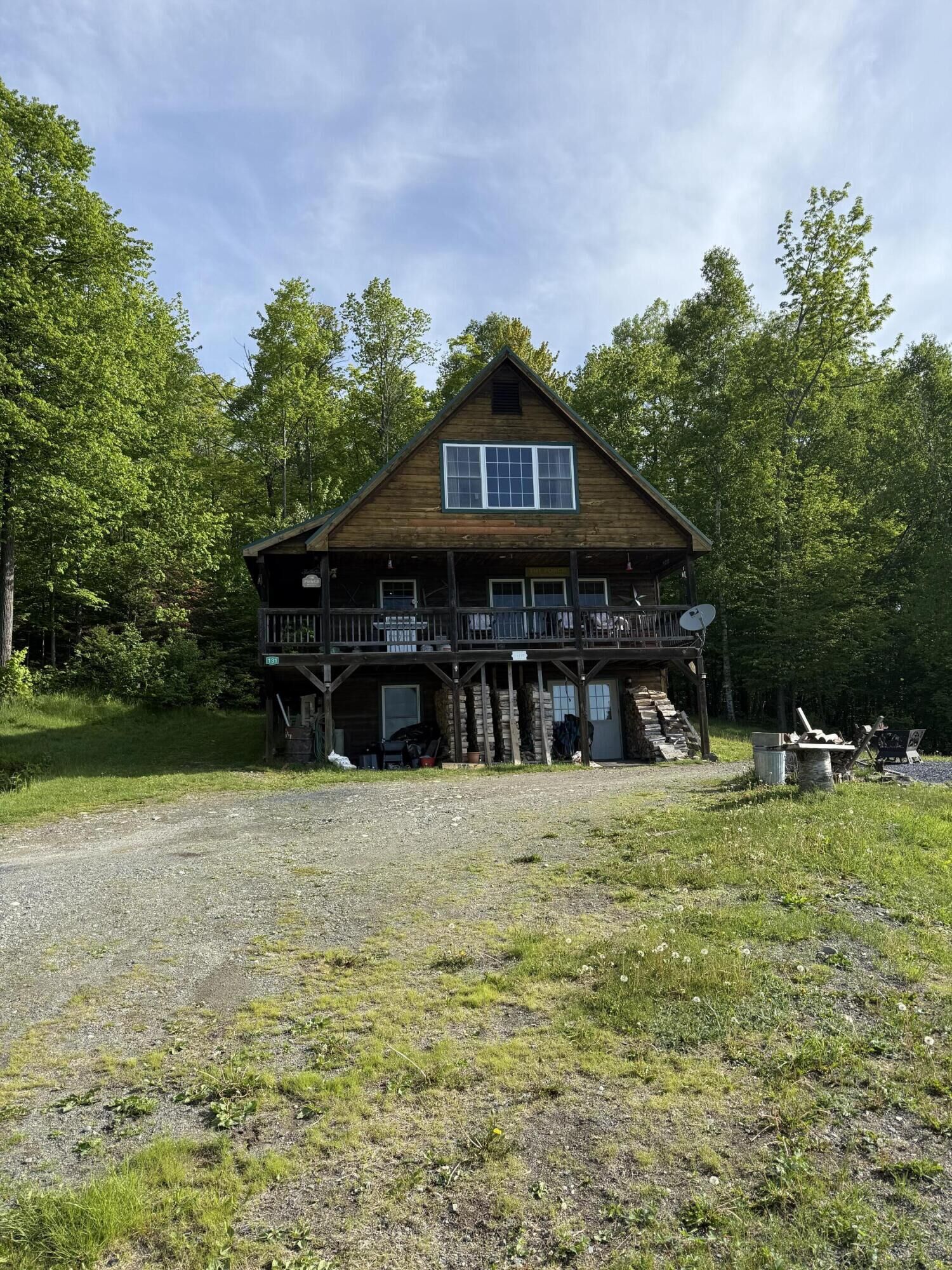 Property Photo:  