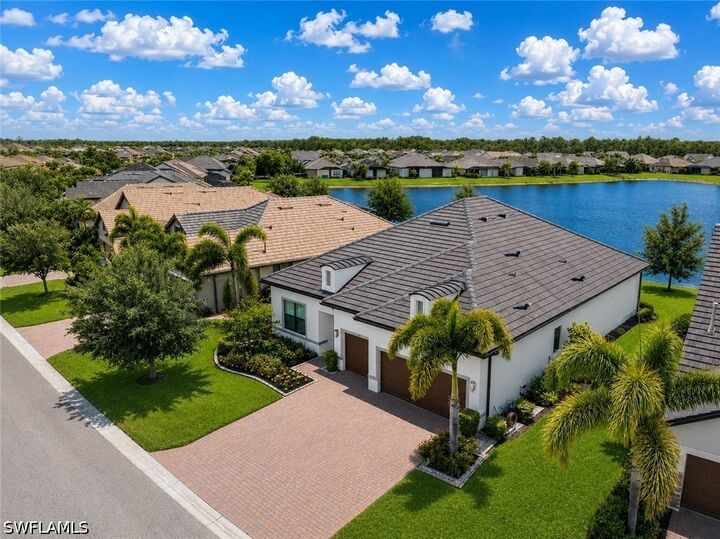 Property Photo:  7478 Winding Cypress Drive  FL 34114 