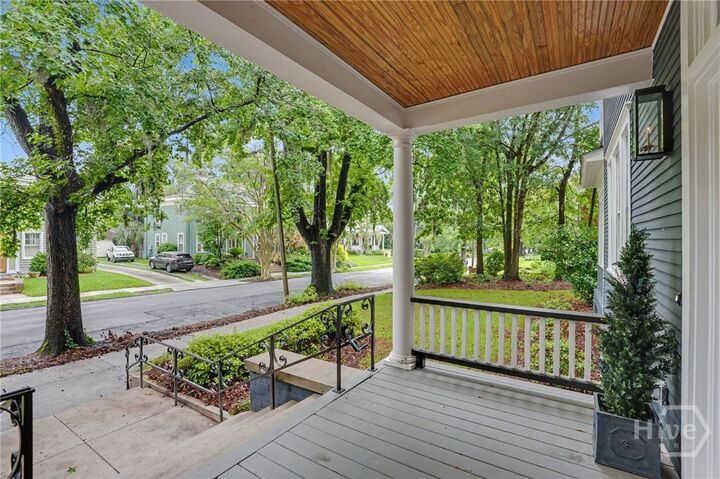 Property Photo:  111 E 49th Street  GA 31405 