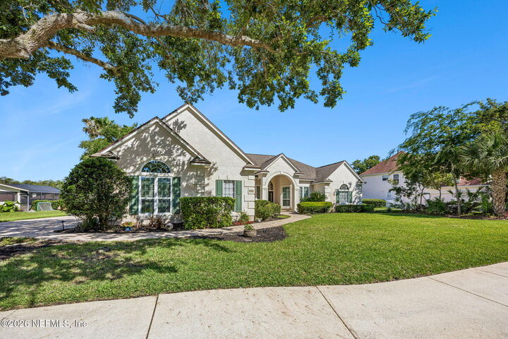 Property Photo:  409 S Lakewood Run Drive  FL 32082 