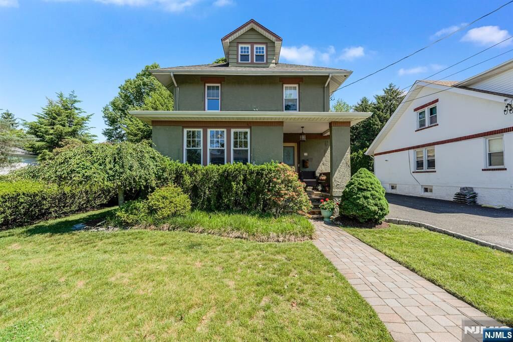 Property Photo:  50 Orchard Avenue  NJ 07630 