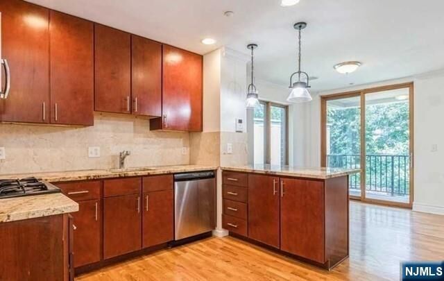 Property Photo: 17 Meadow Road 302 NJ 07070