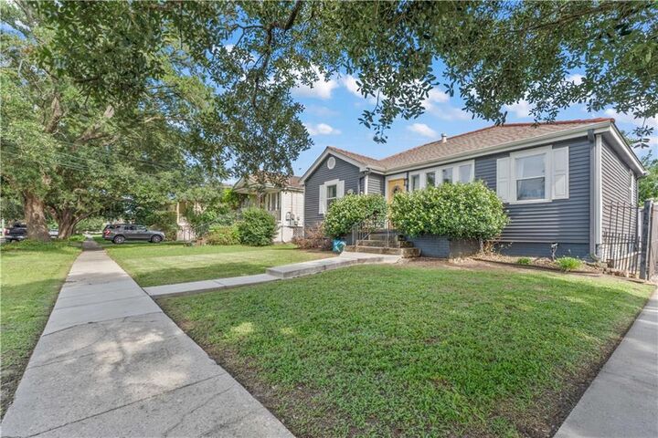 Property Photo: 1412 Athis Street LA 70122