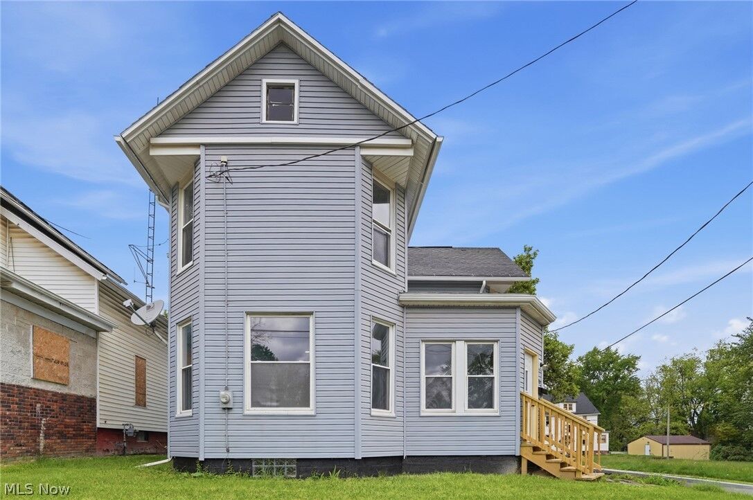 Property Photo:  766 E Summit  OH 44601 