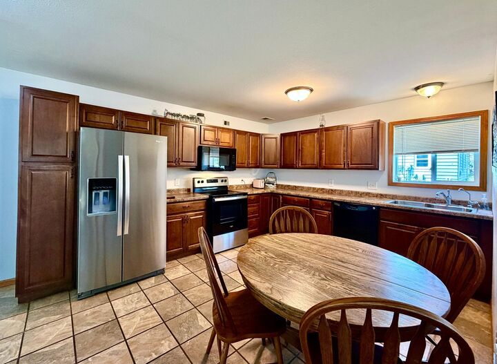 Property Photo:  2518 Minnesota Avenue NW  MN 56601 