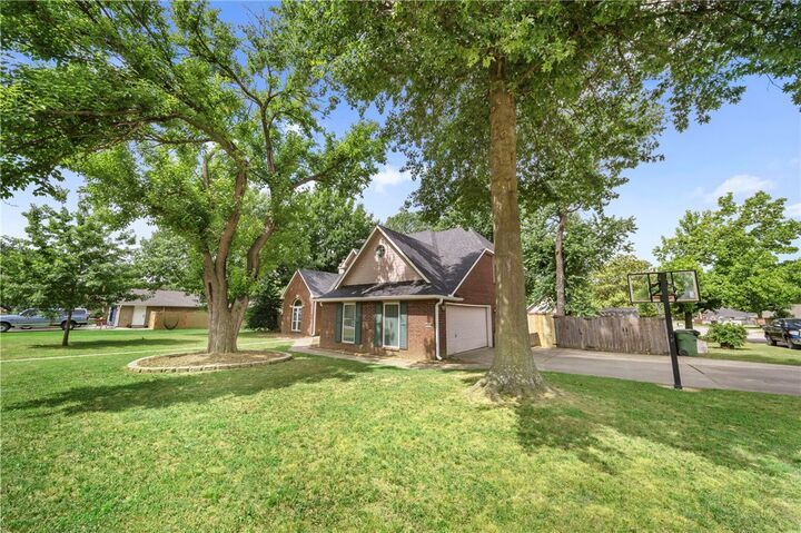 Property Photo:  1112 Flamingo Road  AR 72756 