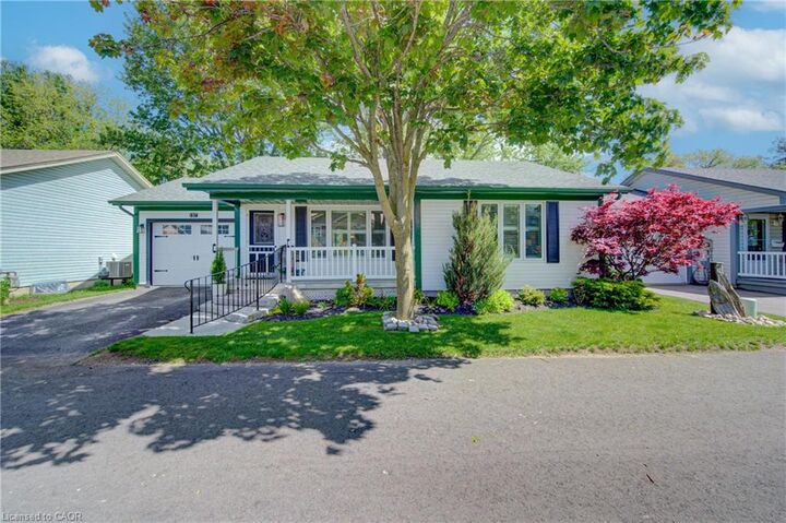 Property Photo: 137 Wesley Crescent ON N2J 4G8