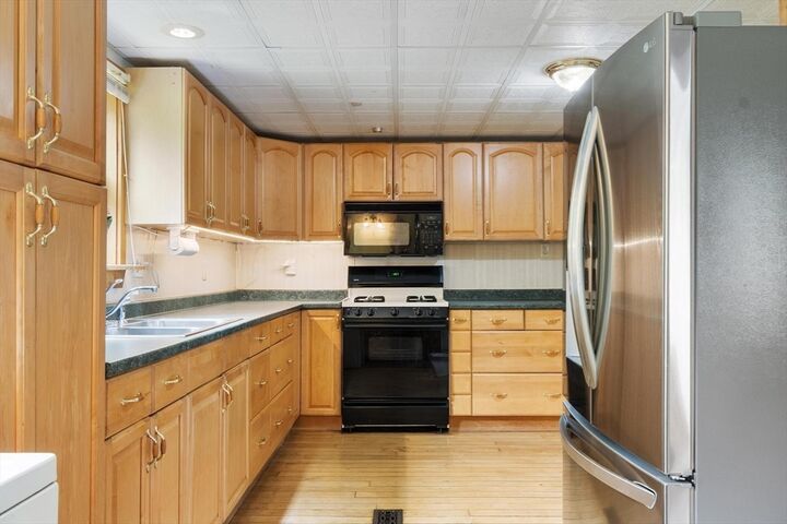 Property Photo: 8 Benjamin Rd MA 01464