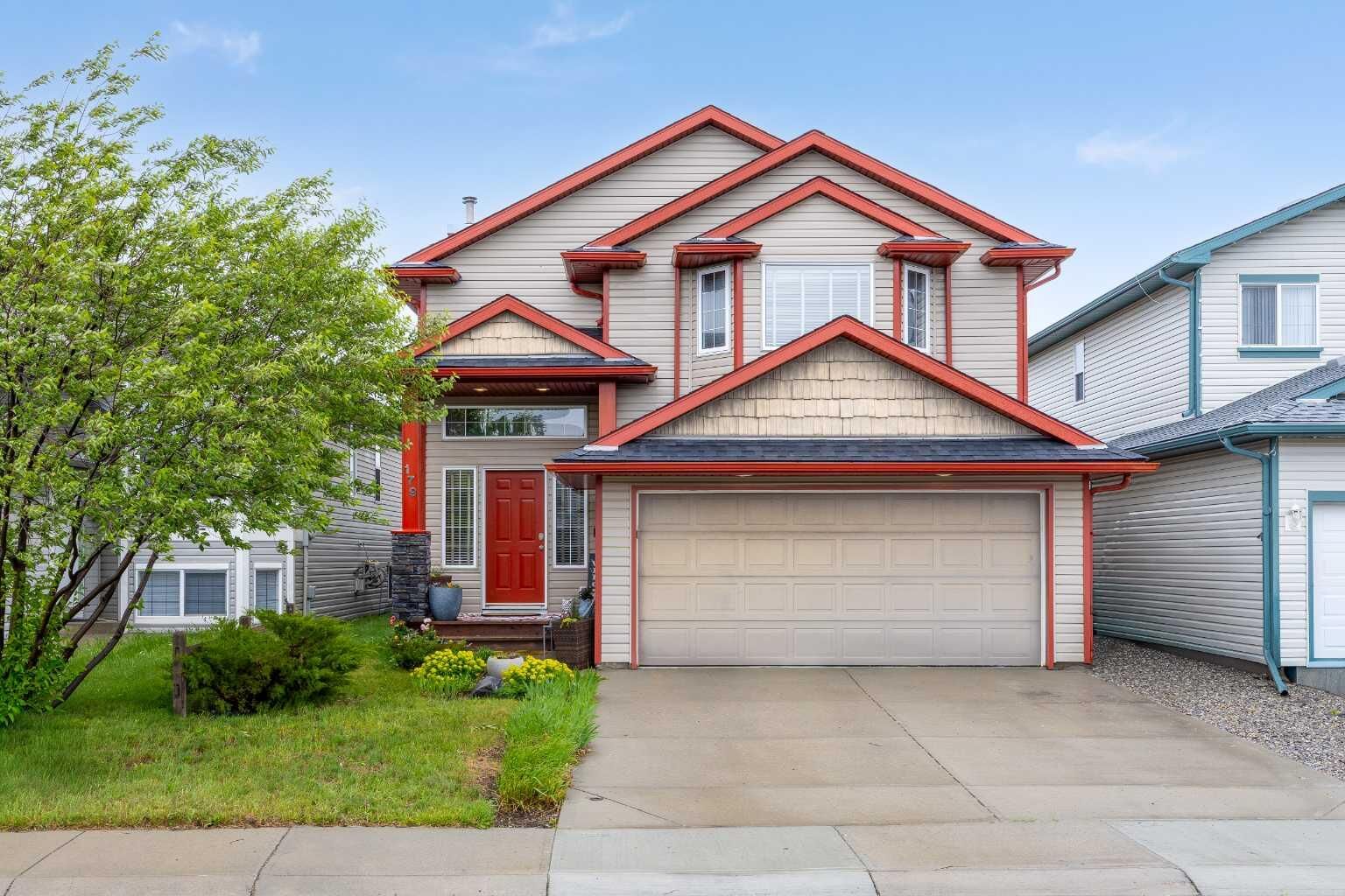 Property Photo:  179 Silver Springs Way NW  AB T4B 2Y3 
