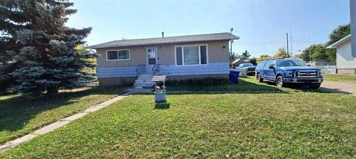 Property Photo: 4710 Imperial Avenue AB T0C 1C0