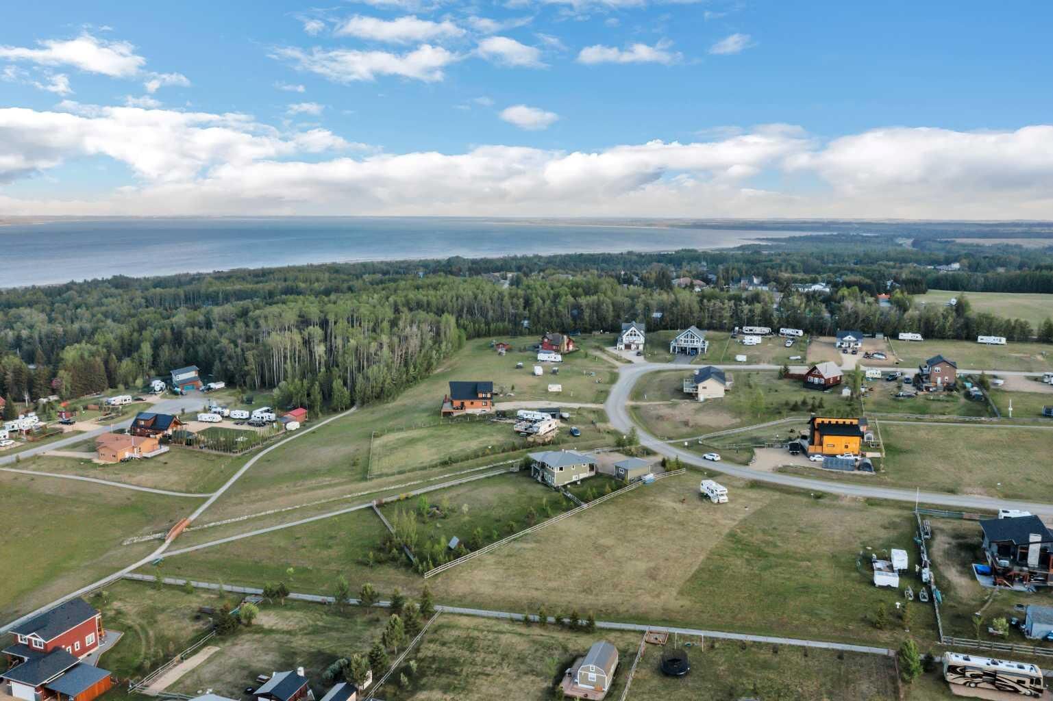 Property Photo:  30 Aspen Rise  AB T0C 2J0 