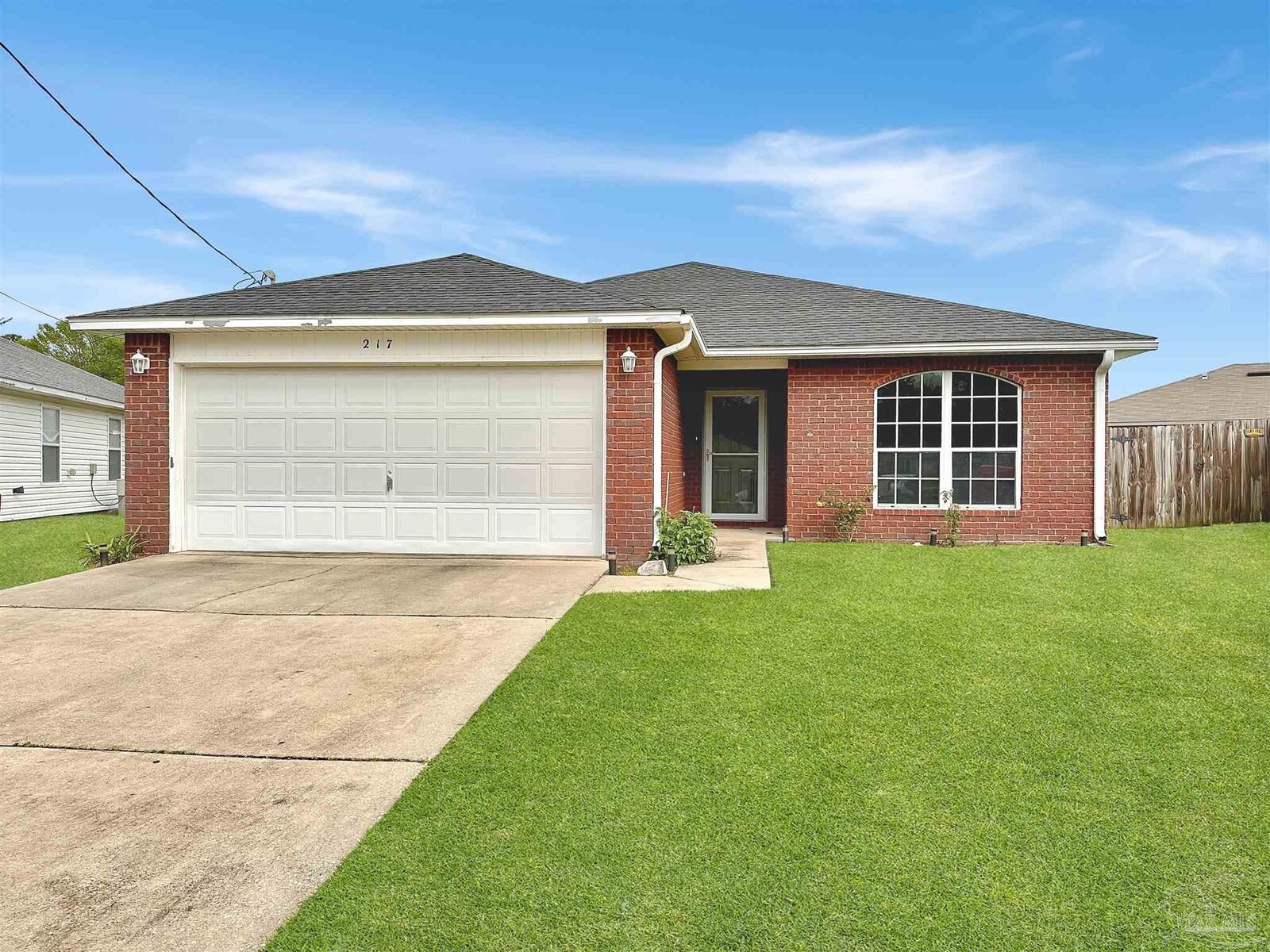 Property Photo:  217 Cohasset Ct  FL 32534 