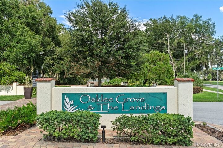 Property Photo:  564 San Remo Circle  FL 34450 