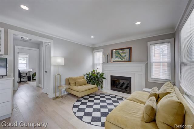 Property Photo:  3269 Royal Avenue  MI 48072 