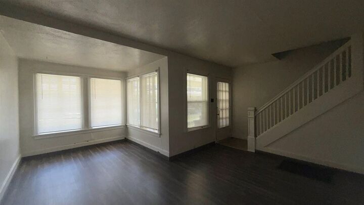 Property Photo:  16 Howard Place  IN 47374 