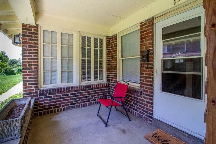 Property Photo:  15 Howard Place  IN 47374 