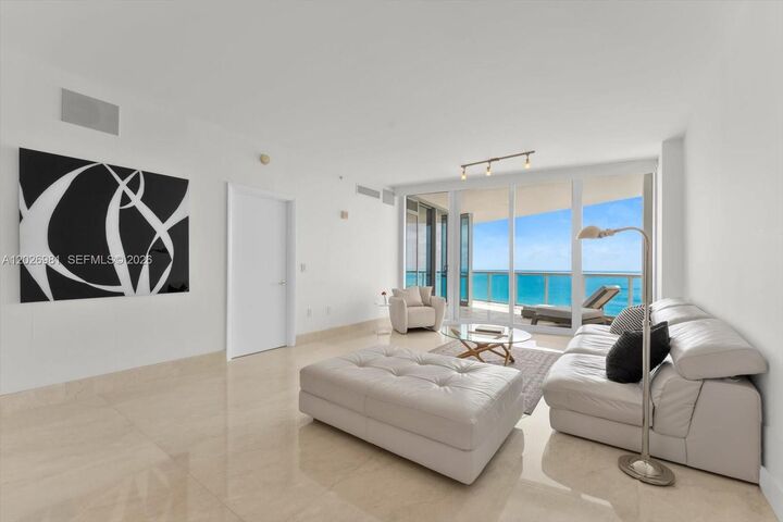 Property Photo: 17121 Collins Ave 3905 FL 33160