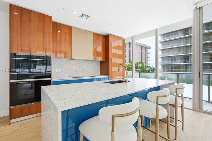 Property Photo:  2678 Tigertail Ave 911  FL 33133 