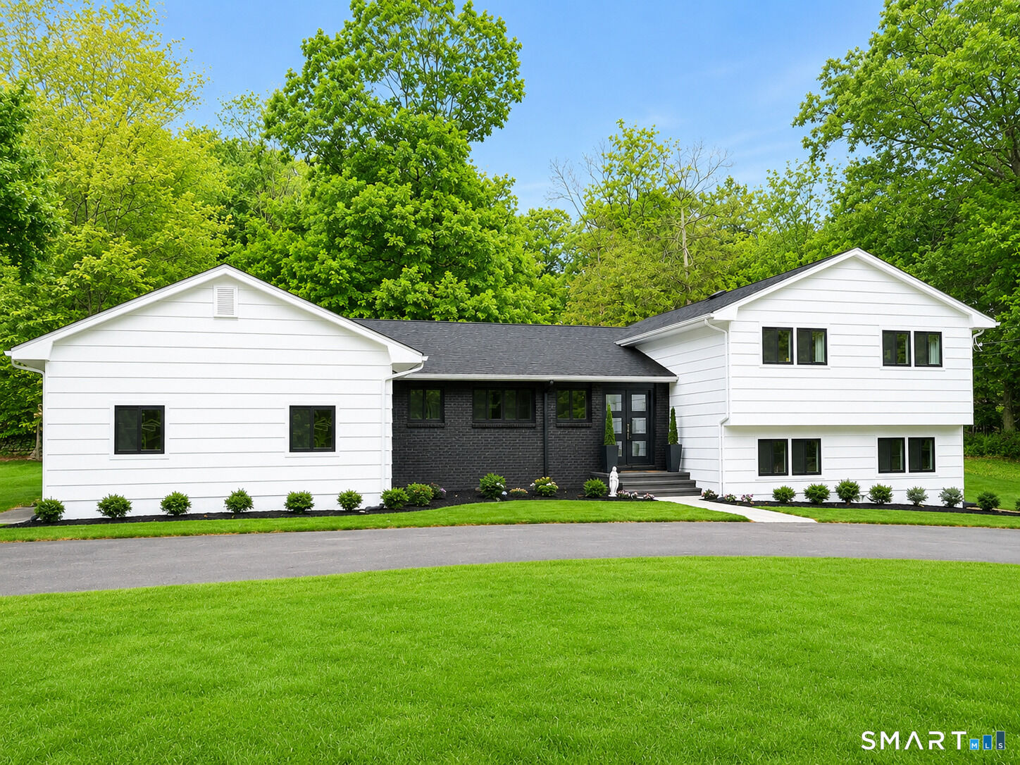 Property Photo:  355 Surrey Lane  CT 06824 