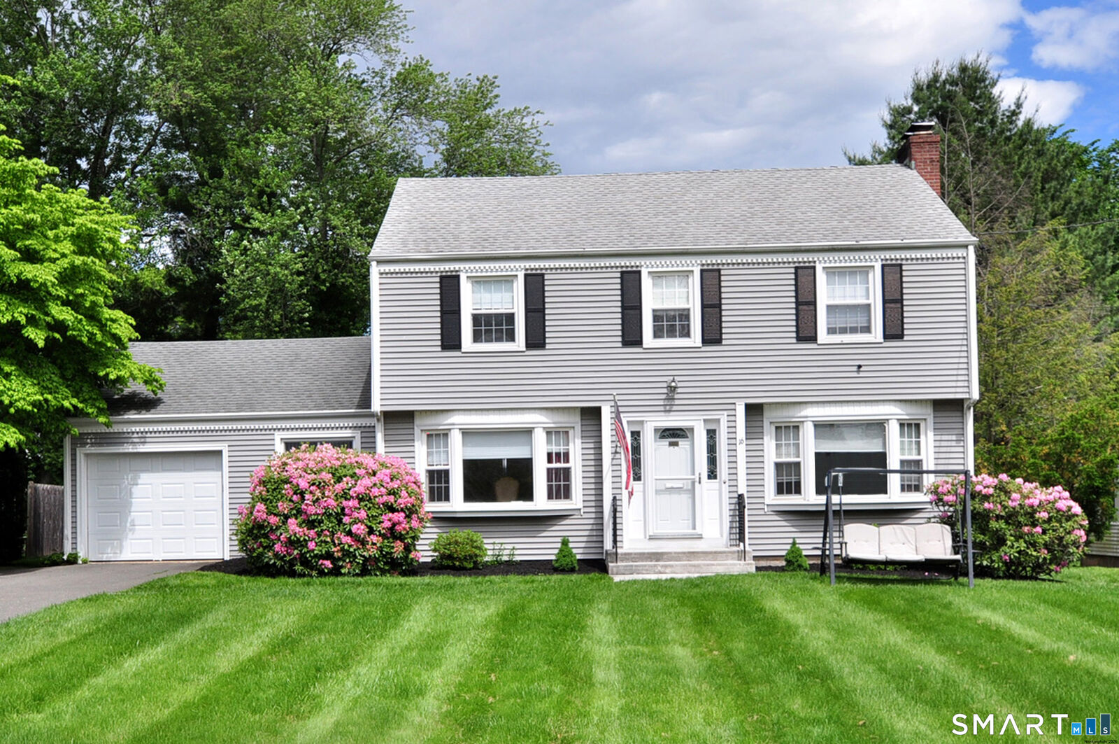Property Photo:  16 Miamis Road  CT 06117 