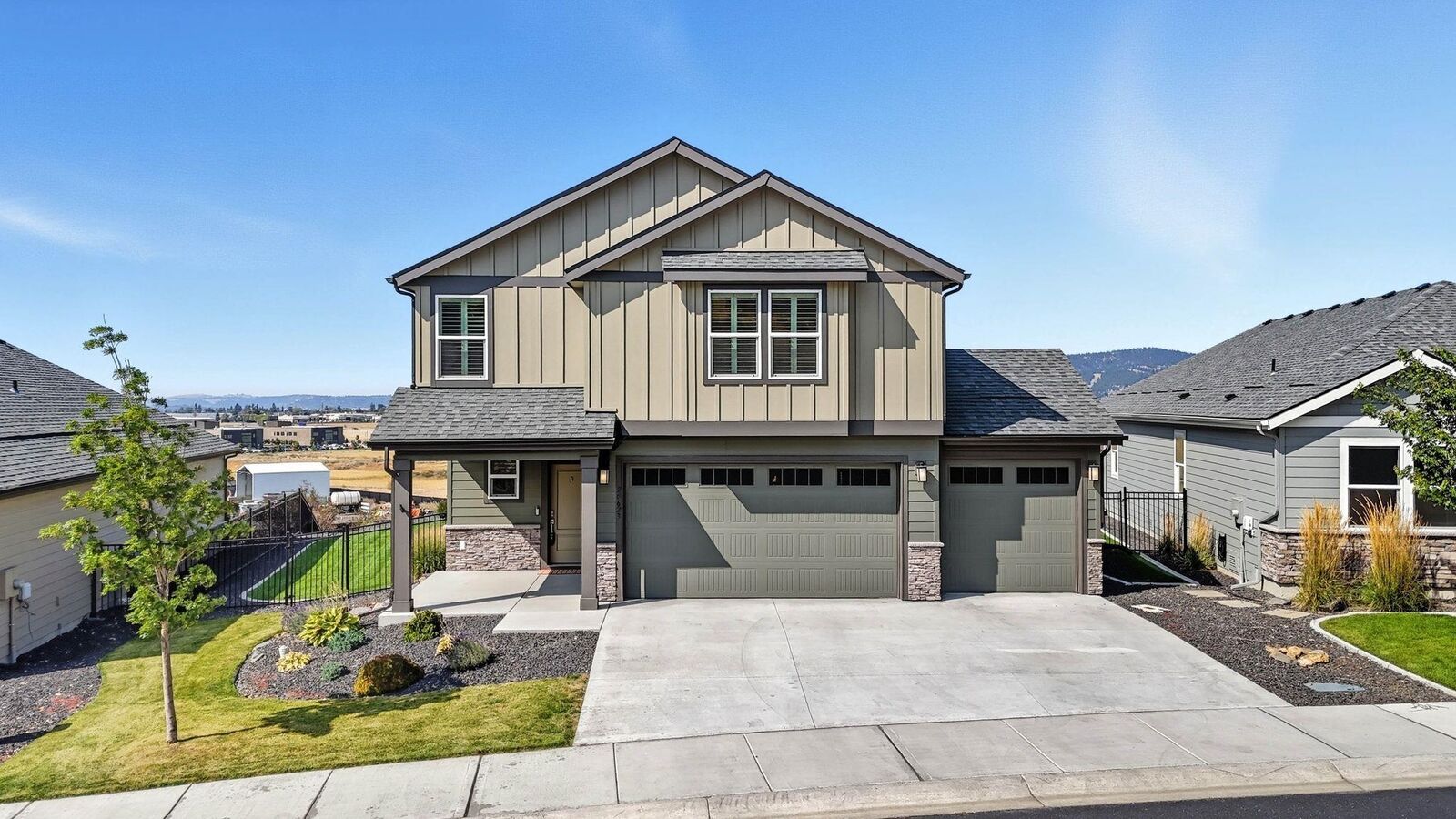 Property Photo:  20623 E Valley Vista Dr  WA 99019 