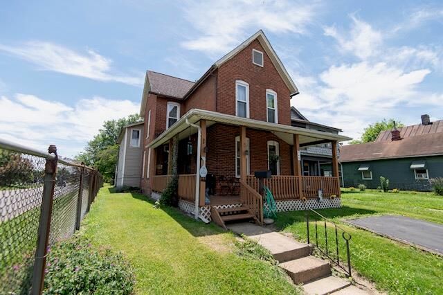 Property Photo:  260 4th St  OH 45601 