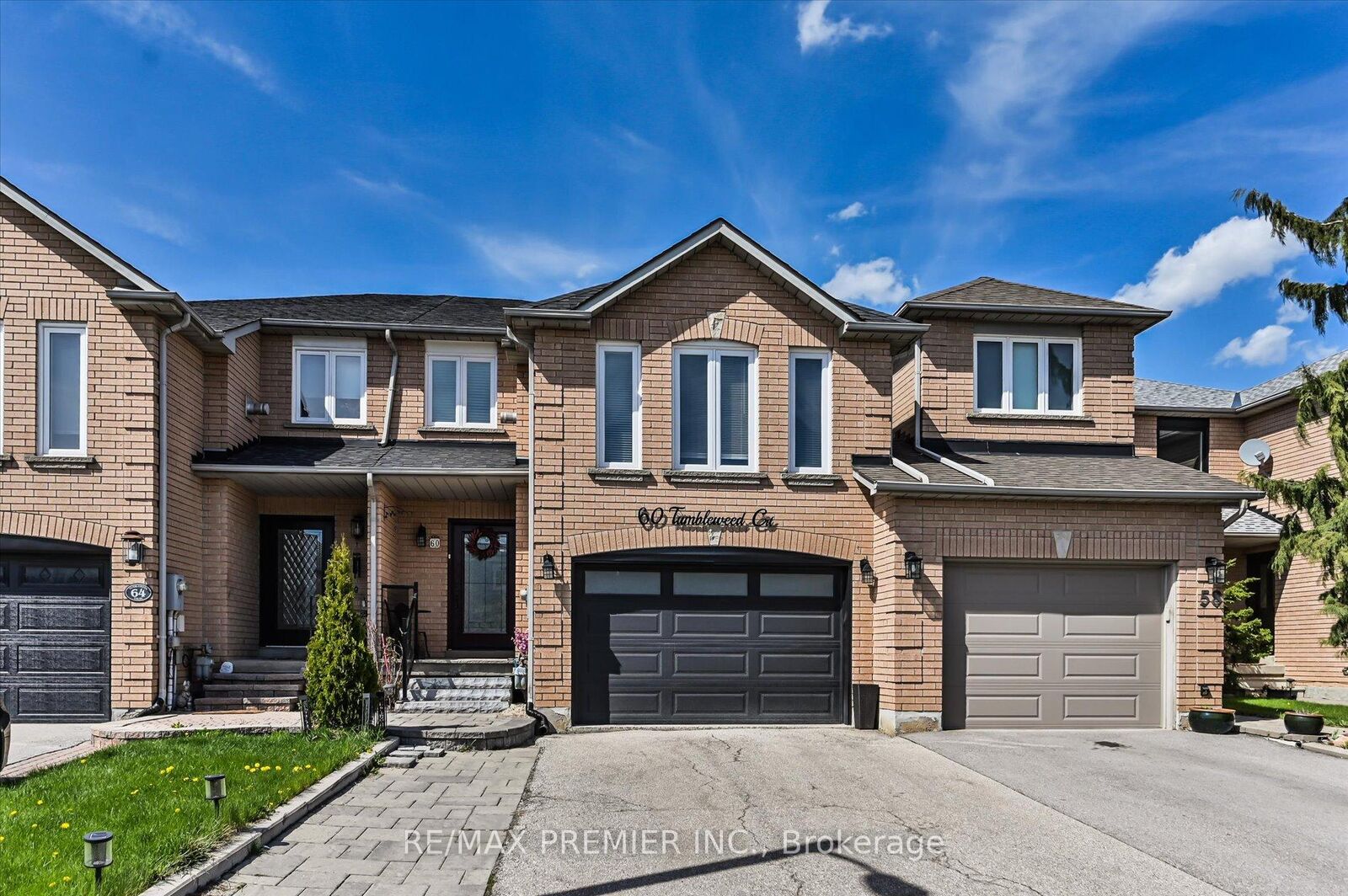 Property Photo: 60 Tumbleweed Court ON L4L 8Y6