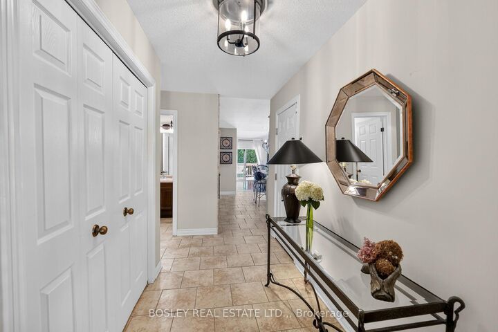 Property Photo: 7 Gibson Place Unit 12 ON L2R 0A3