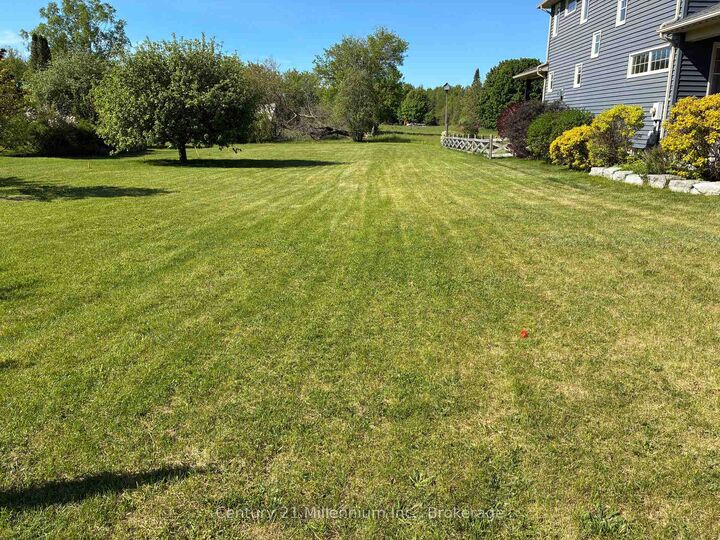 430 Kincardine Avenue — photo 1
