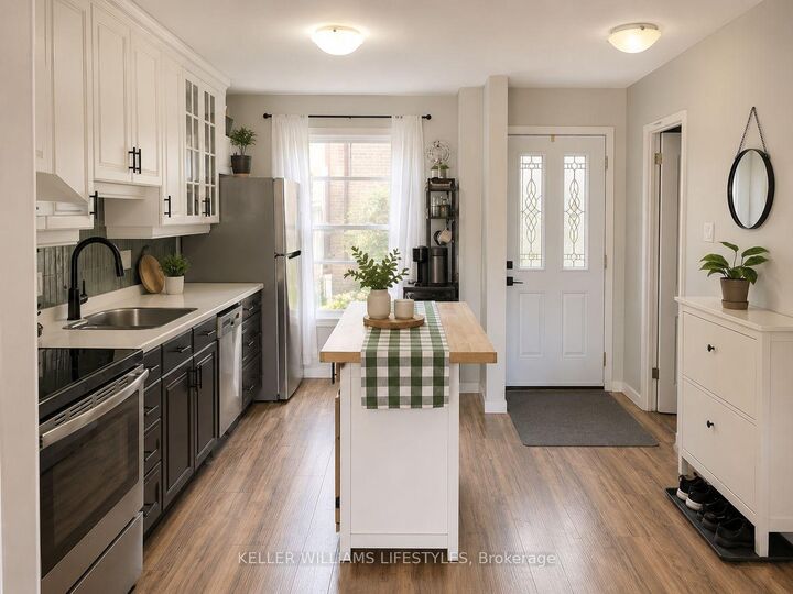 Property Photo: 664 Wonderland Road S ON N6K 1L8