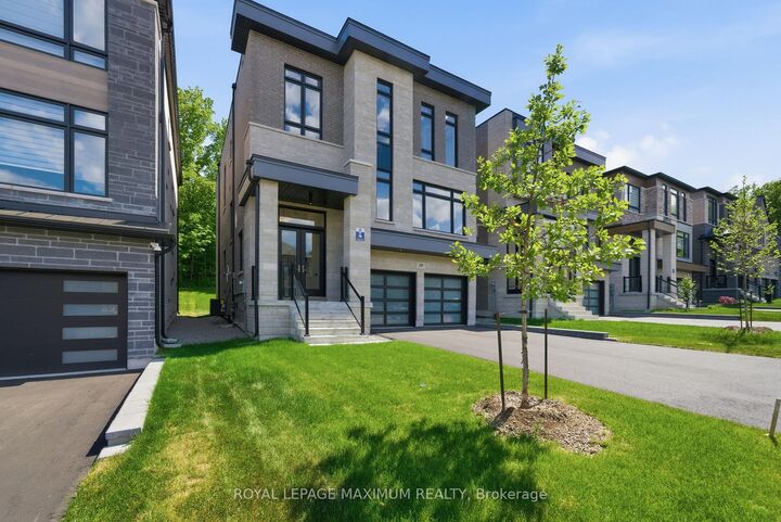 Property Photo: 19 Donsgrove Court ON L4J 9A1