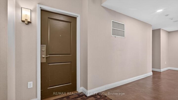 Property Photo: 125 Western Battery Road 2902 ON M6K 3R8