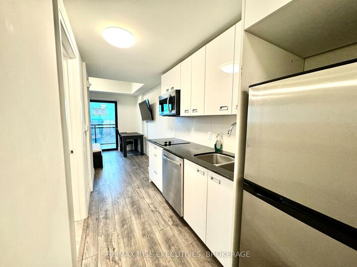Property Photo: 652 Princess Street 711 ON K7L 1E5