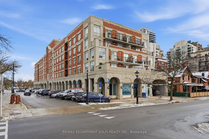 430 Pearl Street W 403 — photo 1
