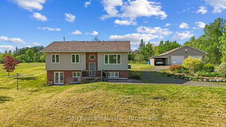 1869 Vansickle Road — photo 1