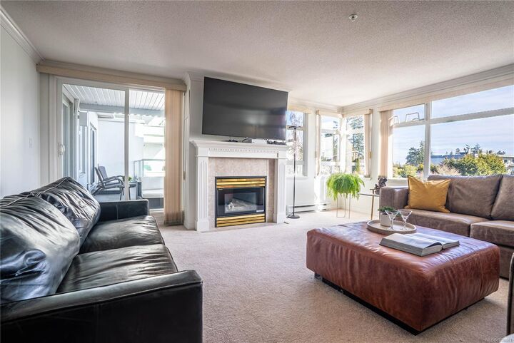 Property Photo: 5110 Cordova Bay Rd #306 BC V8Y 2K5