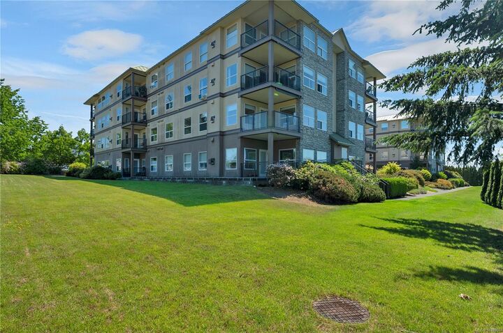Property Photo:  280 Dogwood St S #214  BC V9W 6Y7 